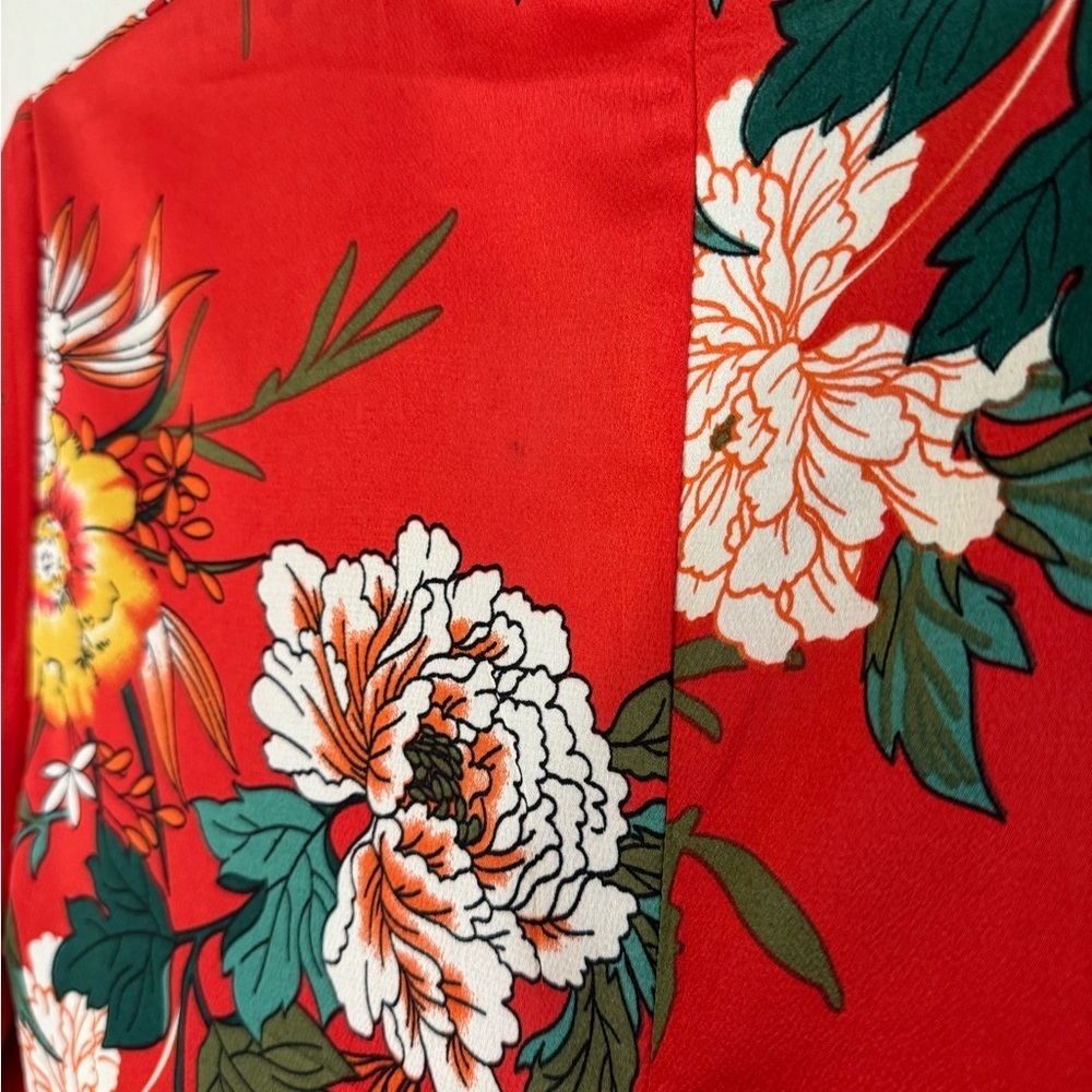 CLUB L LONDON Red Silk Floral Tie Front Short Sleeved Wrap Dress Size 8 - Picture 9 of 10